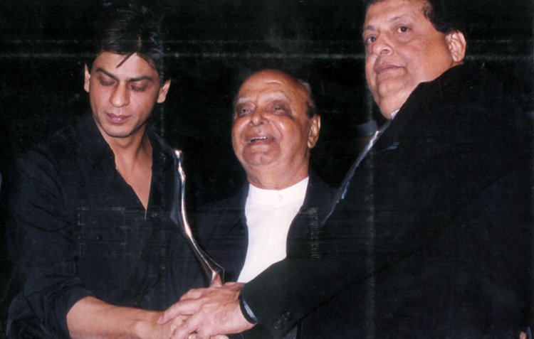 Thakur Doultani With Shah Rukh Khan Ramanand Sagar