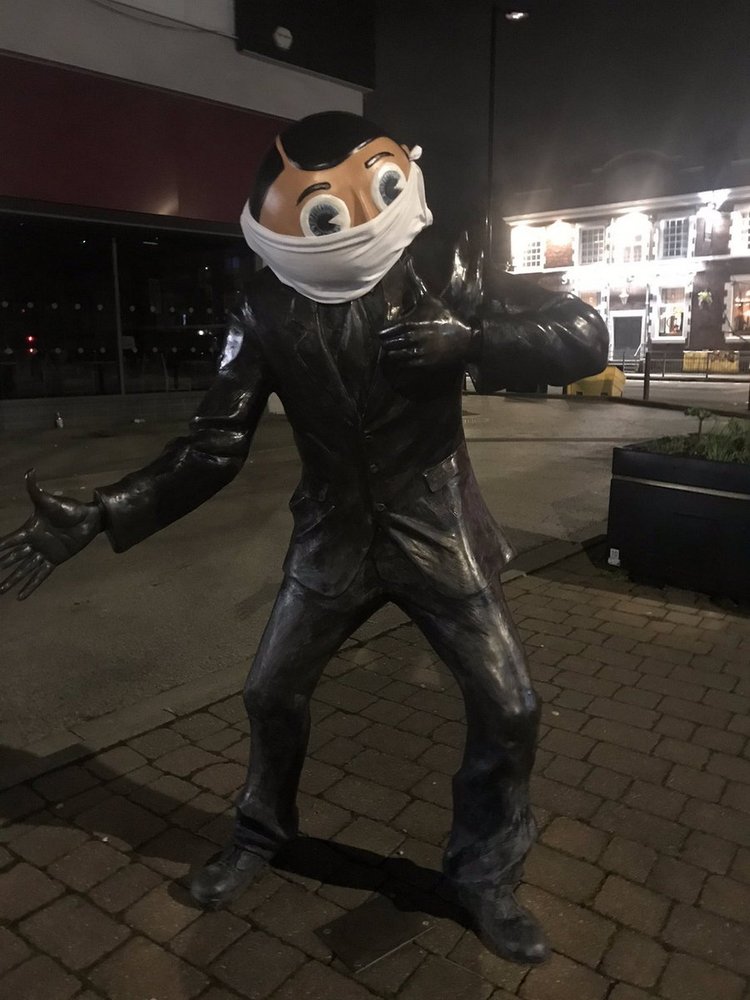 Frank Sidebottoms Statue