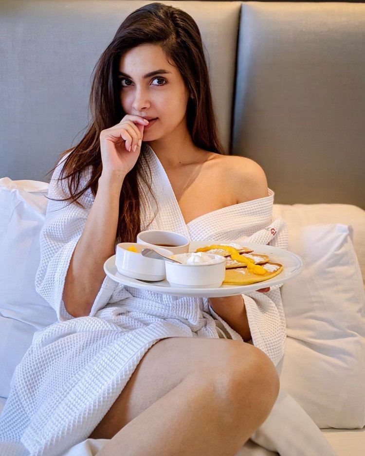 Diana Penty 1