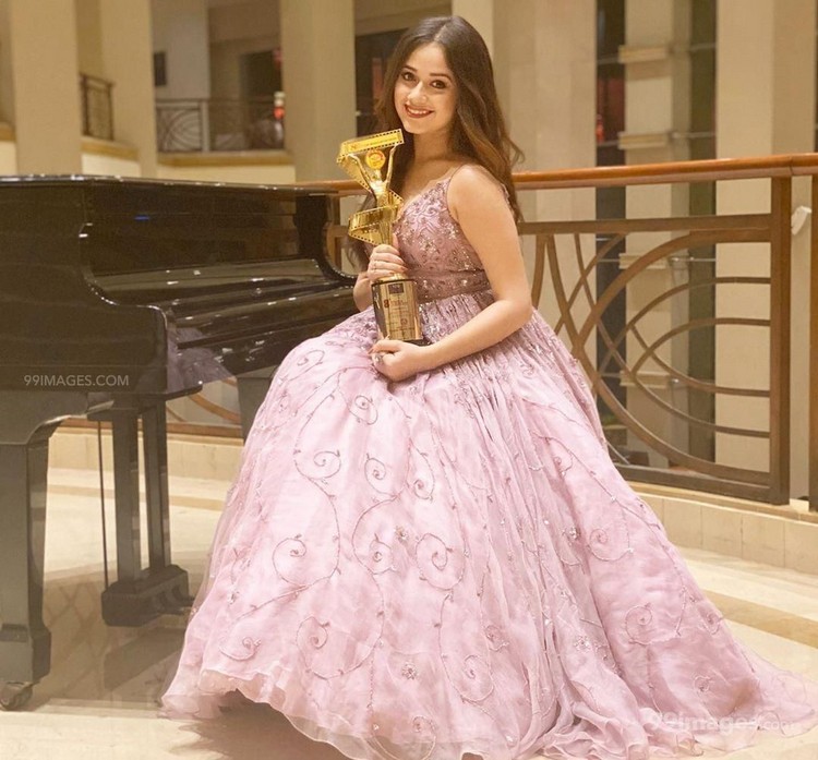 Jannat Zubair Pink Dress