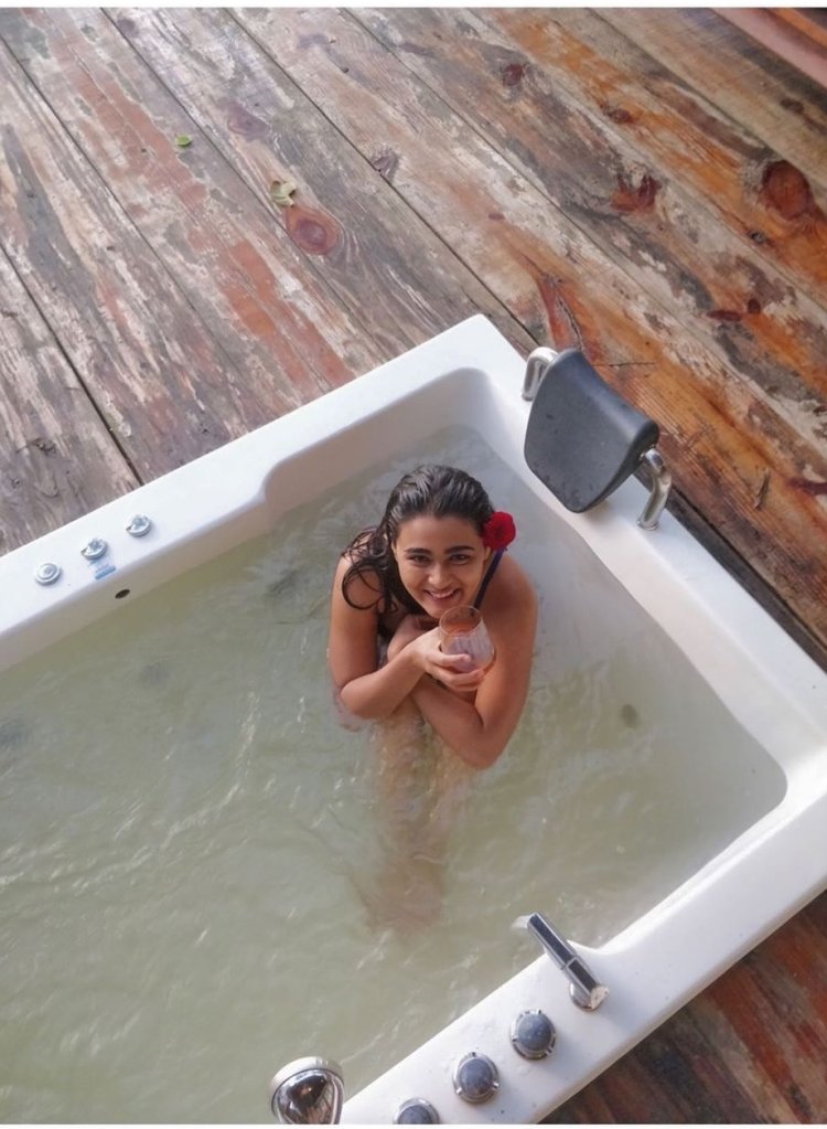 Shalini Pandey 5