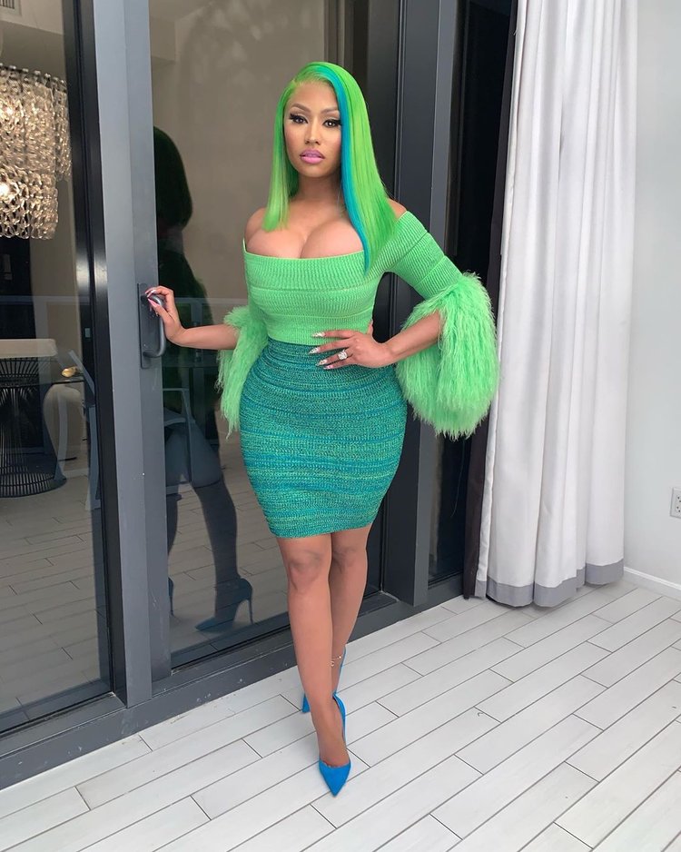 Nicki Minajs Daring Outfits 3