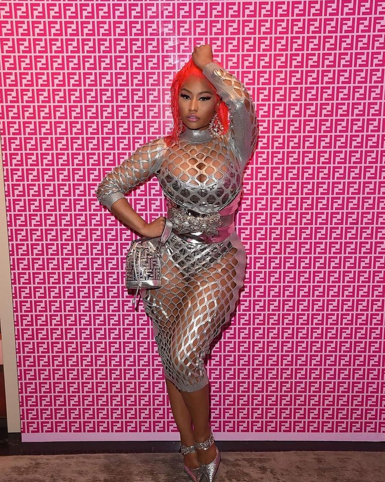 Nicki Minajs Daring Outfits 5