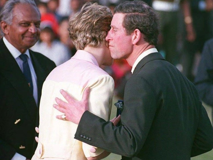 Princess Diana Snub Kiss