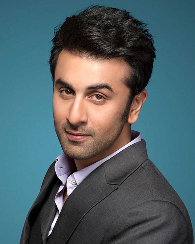 Ranbir Kapoor Trolled For Not Living With Mom After Rishi Kapoor’s