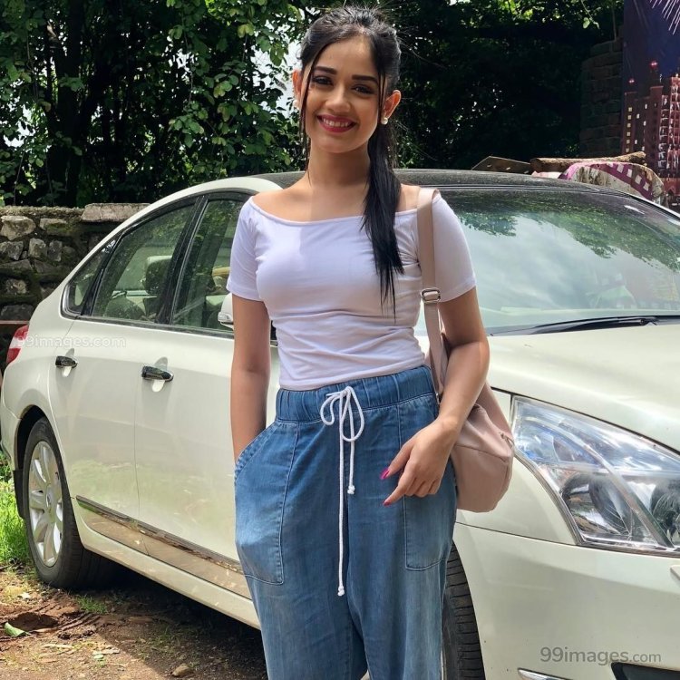 Jannat Zubair Car 3