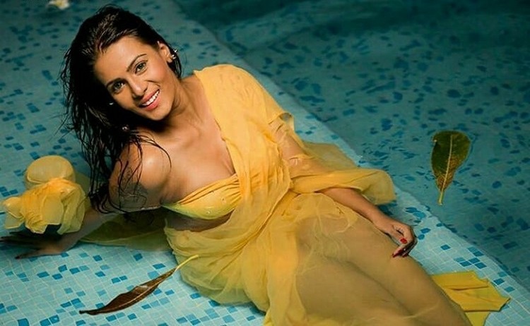 Meera 2