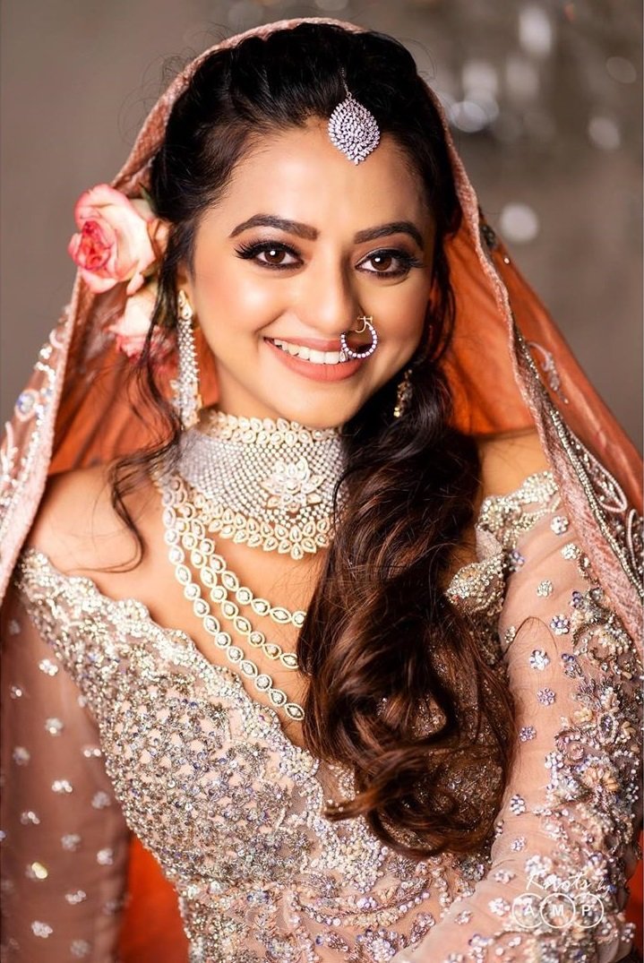 Helly Shah: “I Am Not Freaking Out In The Lockdown” - StarBiz.com