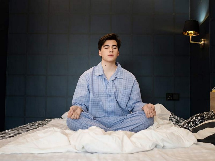 how to sleep fast Meditate Before Bed