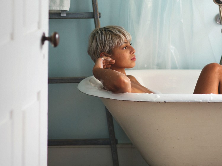 how to sleep fast Warm Bath