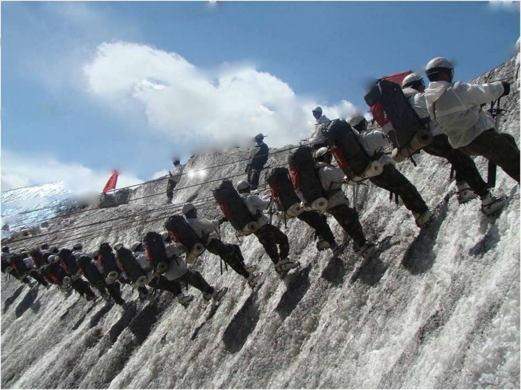 Indian Army On Mountain