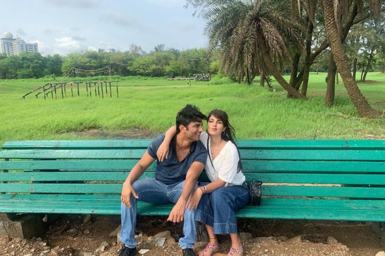 Sushant Singh Rajput And Rhea Chakraborty