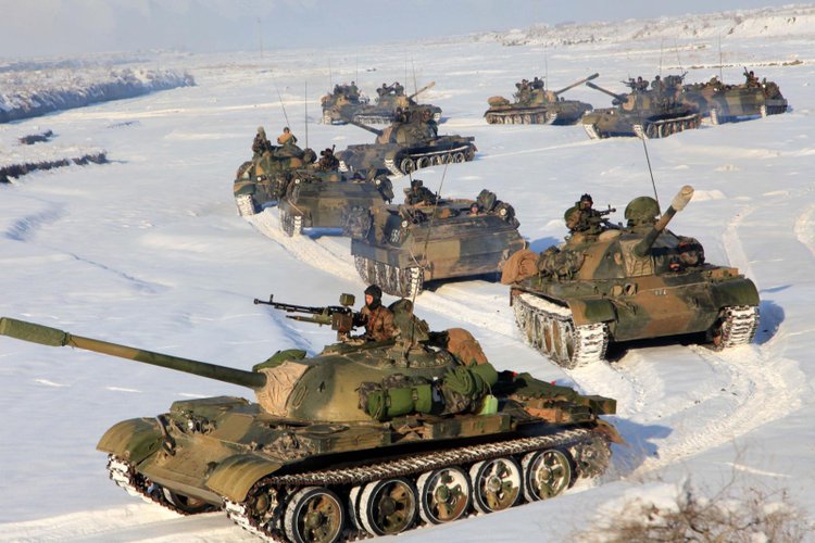 China Military Exercise With 7,000 Soldiers In Tibet, Involving Tanks ...