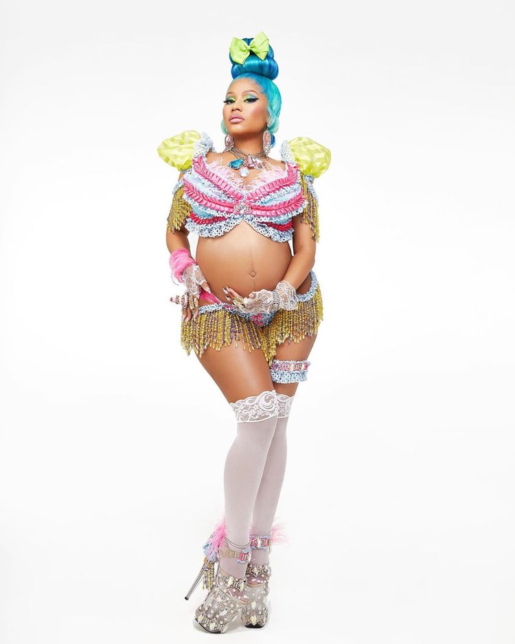 Nicki Minaj Baby Bump 03