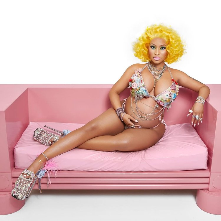 Nicki Minaj Pregnant Baby Bump 4