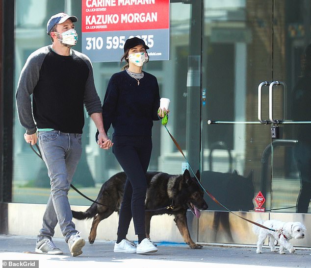 Normal-moments-of-celebs-2