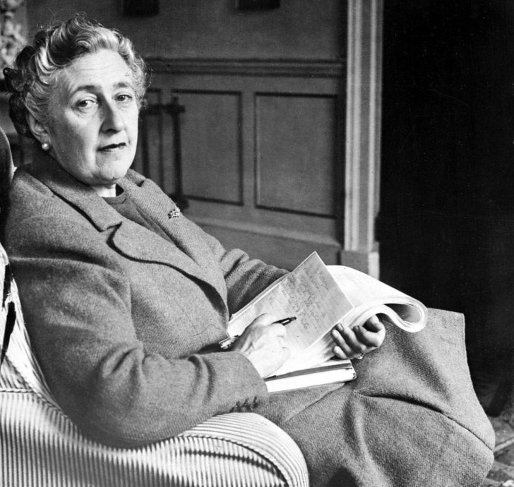 The Disappearance Of Agatha Christie In 1926 Is More Mysterious Than ...