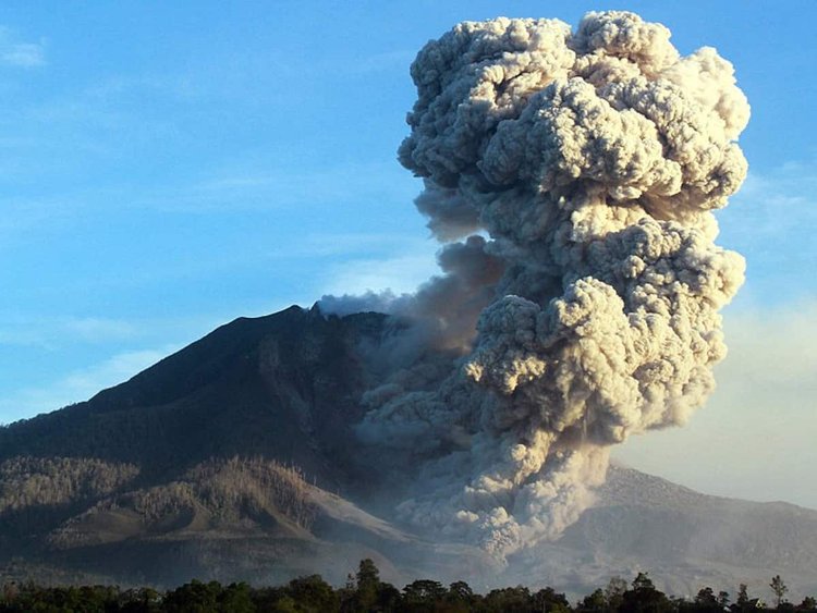 Indonesia Volcano