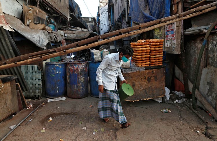 Coronavirus In Mumbai Slum