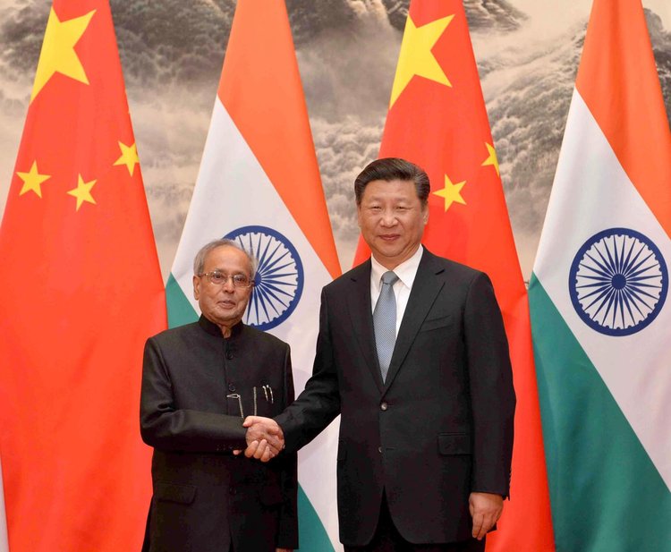 Pranab Mukherjee And Xi Jinping