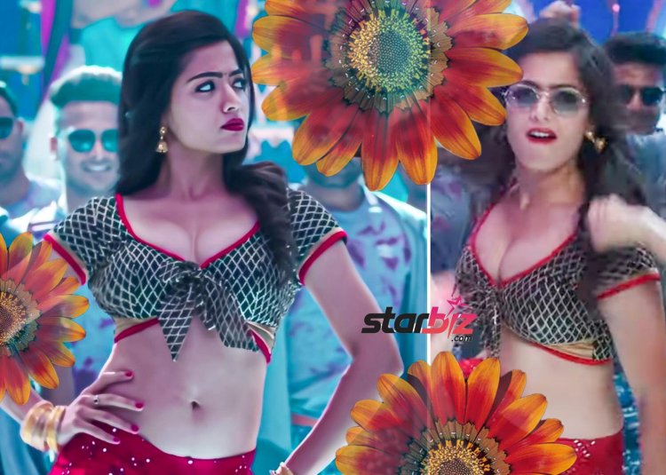 Rashmika Mandanna Cleavage 1