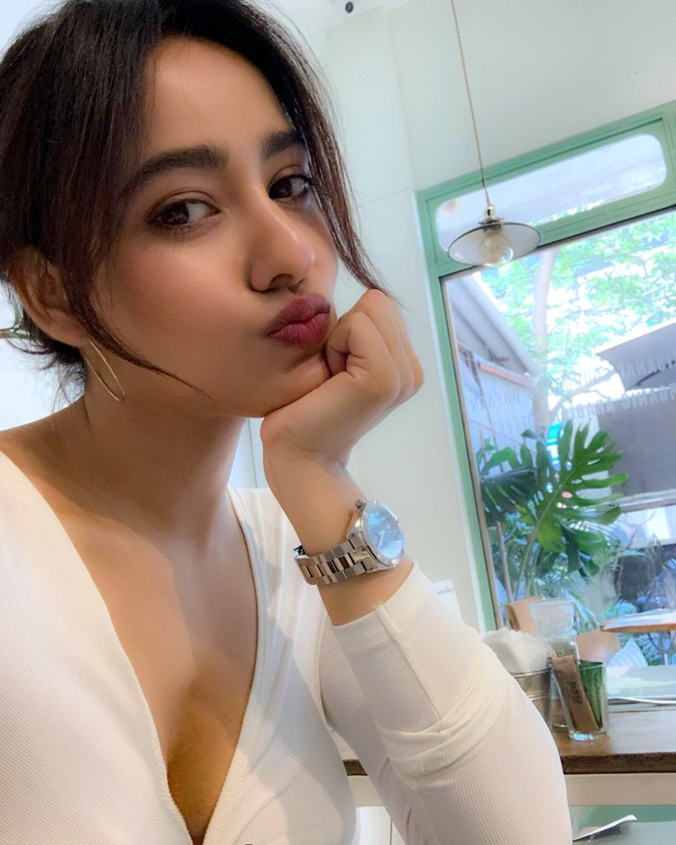 Neha Sharma Photo 1