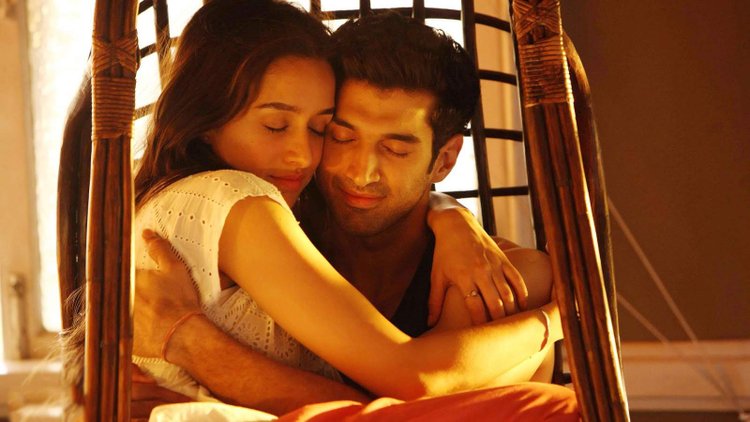 Shraddha-Kapoor-and-Aditya-Roy-Kapoor-movies-1