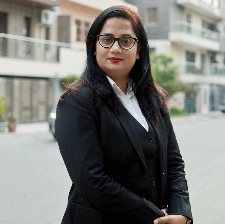 Seema Kushwaha Lawyer