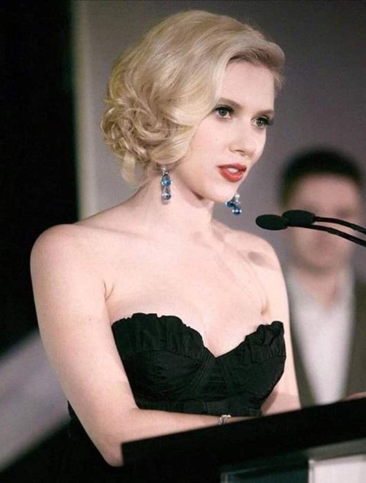 Scarlett Johansson 5