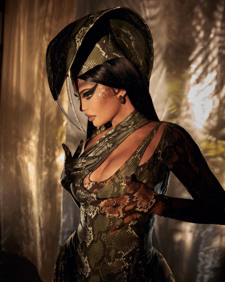 Kylie 3