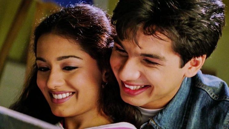 Amrita Rao And Shahid Kapoor Movies