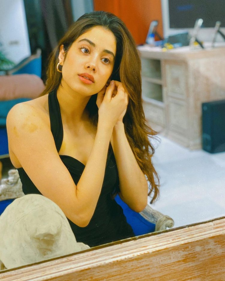 Janhvi Kapoor 3