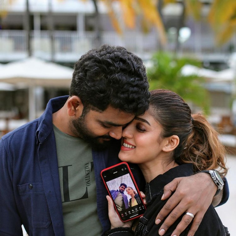 Nayanthara Boyfriends & Her Complicated Dating History - StarBiz.com