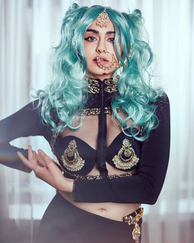 Adah Sharma 6
