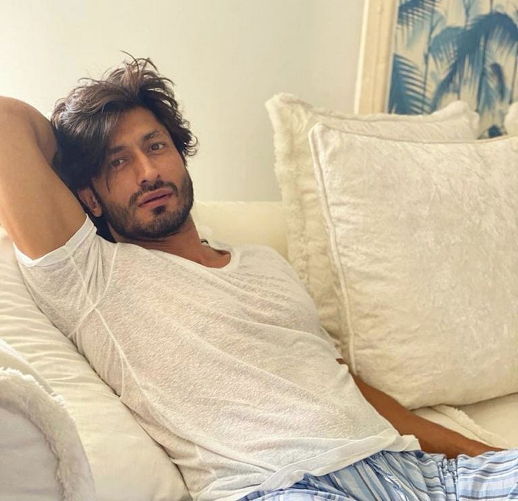 Vidyut Jamwal Photo 1