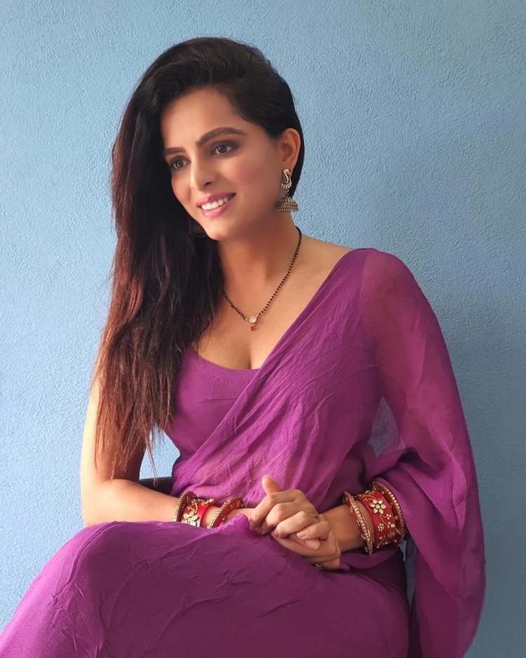 'Sherlyn From Kundali Bhagya' Ruhi Chaturvedi And Lesser-Known Facts