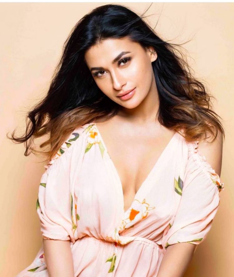 Pavitra Punia Photo 1