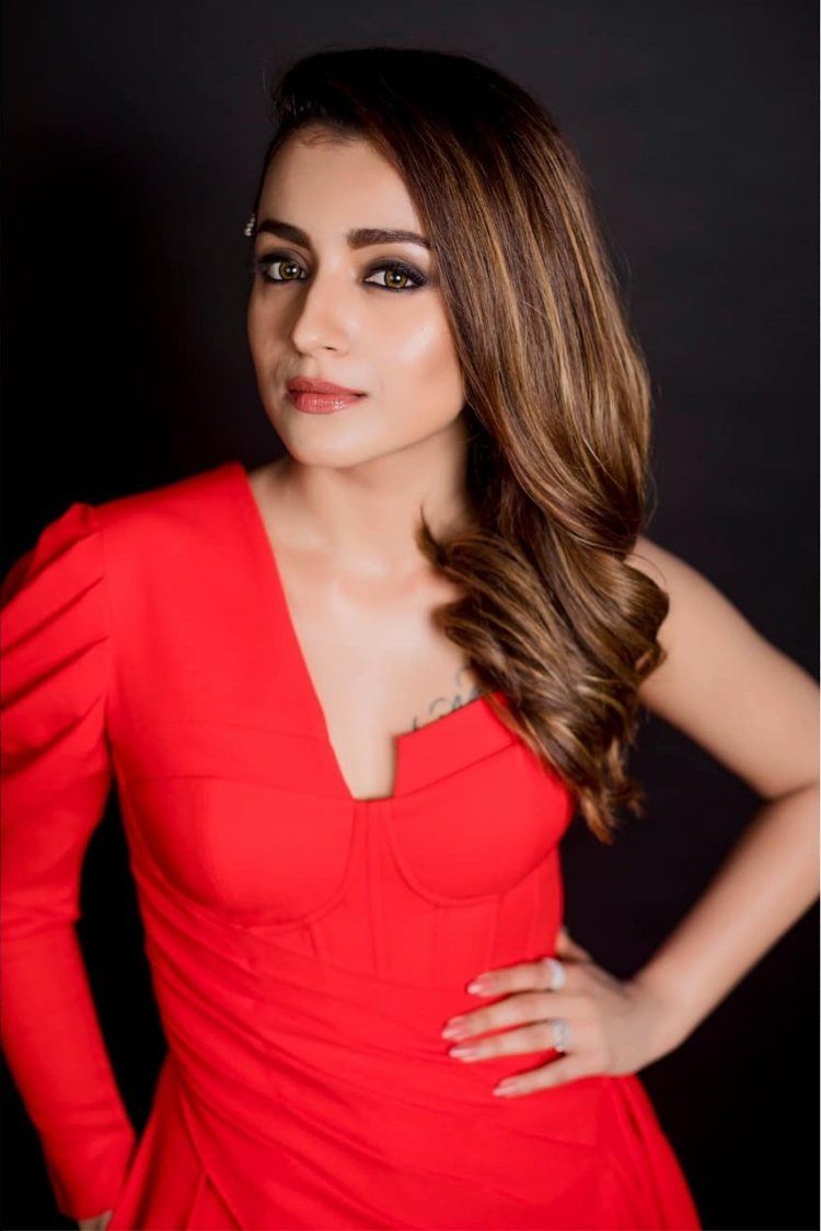 Trisha Krishnan 9