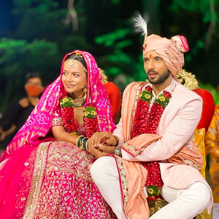 [Full Album] Punit Pathak and Nidhi Moony Singh Wedding Photos