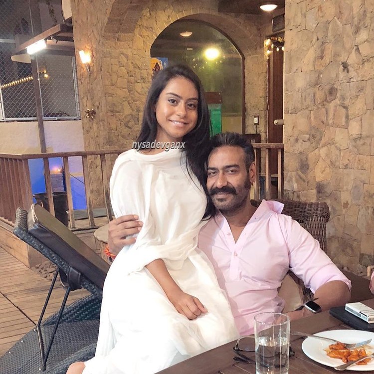 Ajay Devgn And Daughter