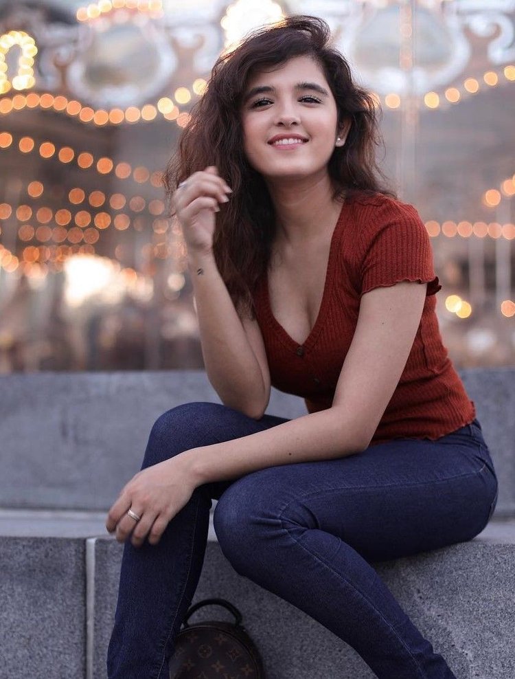 Shirley Setia