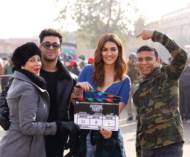 Kriti Sanon And Her Bollywood Crew
