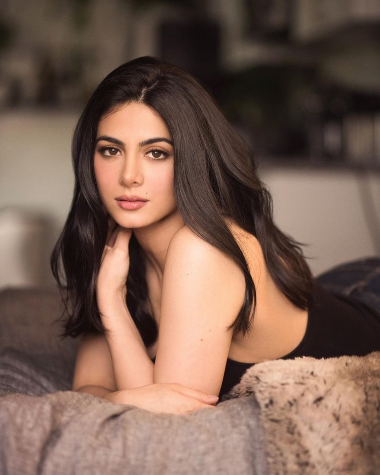 Emeraude Toubia 2