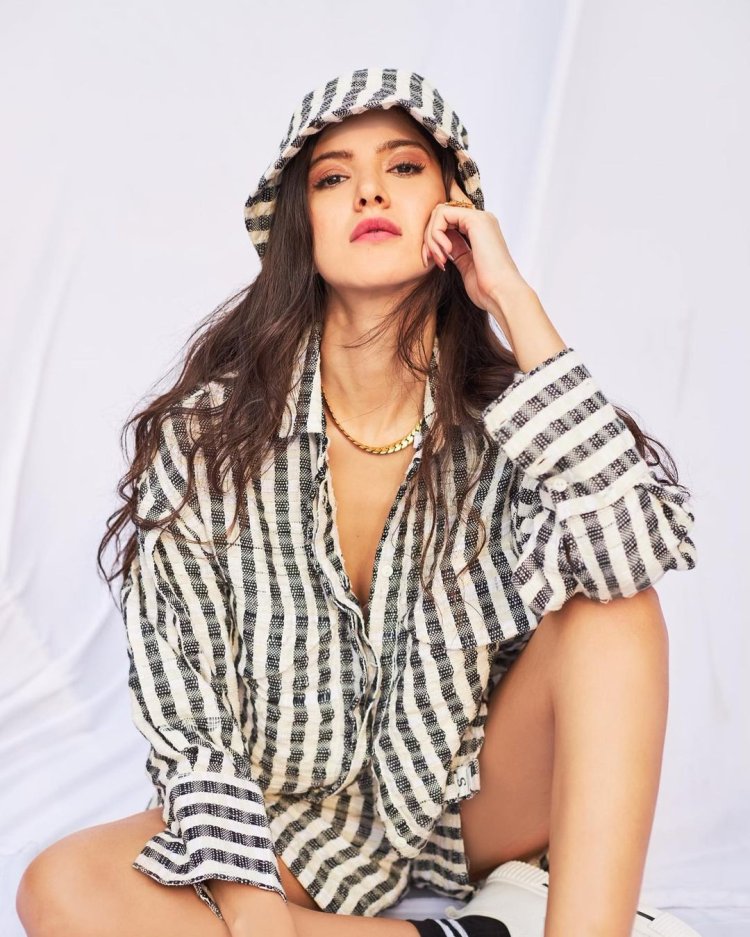 Shanaya Kapoor Fashion 5