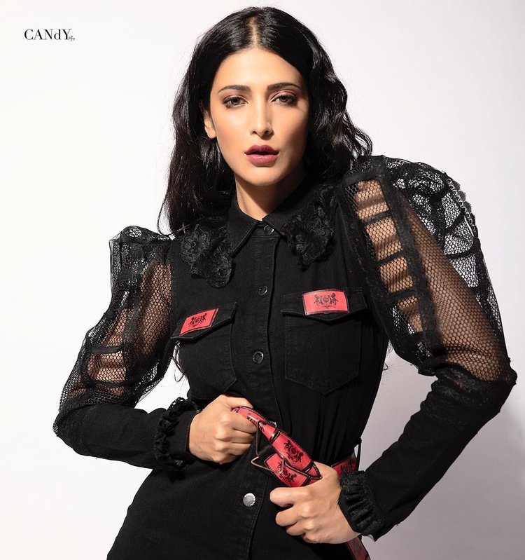 Shruti Haasan Instagram photos 2