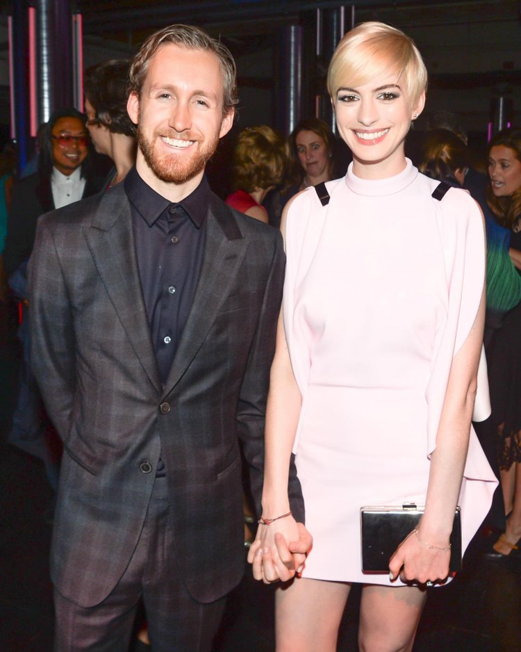 Anne Hathaway Held Hands Her Husband Adam Shulman