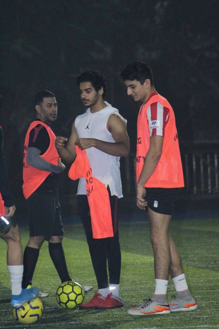 Ibrahim Ali Khan Playing Football With Ishaan Khatter