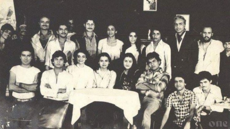 Anupam Kher And Colleagues In 1983