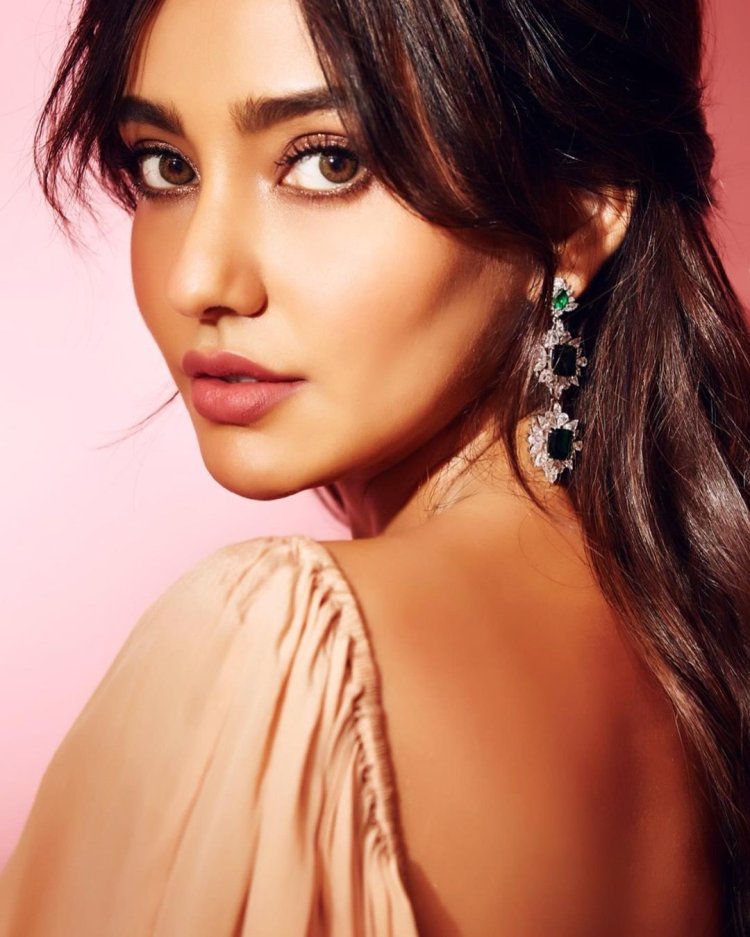 Neha Sharma 2