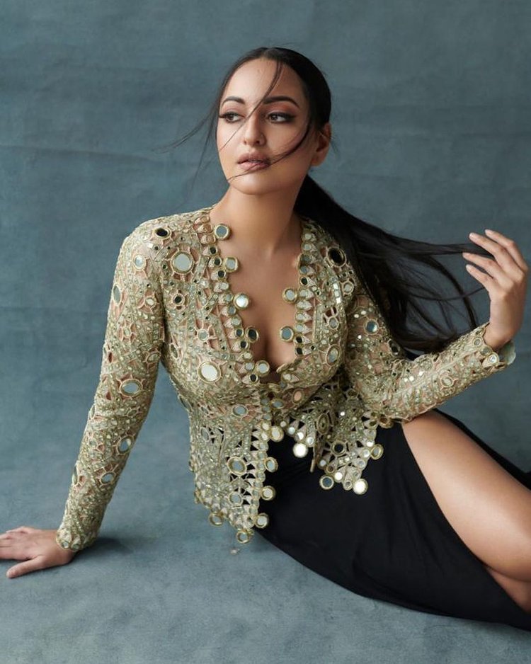 Sonakshi Sinha In Arpita Mehta